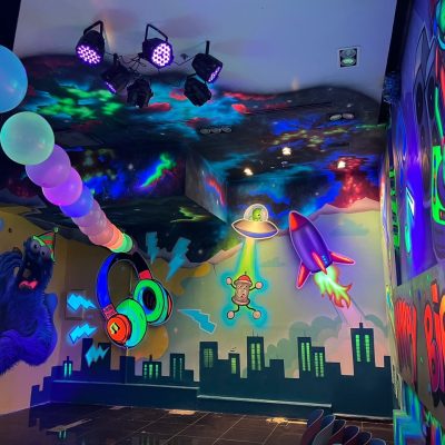 752c72b4-270a-48ff-b2bb-9e33e03c998e Large